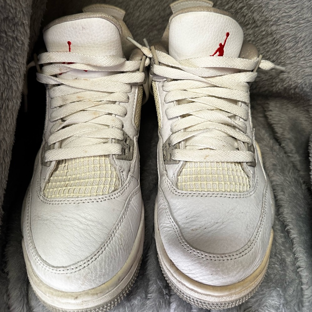 Jordan 4 Retro